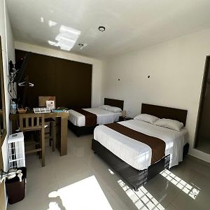 Habitación con 2 Camas Individuales